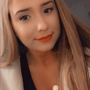 Meet your Posher, Grace